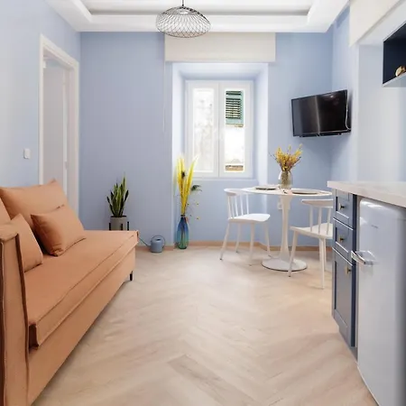 Old Town Hall Apartment *